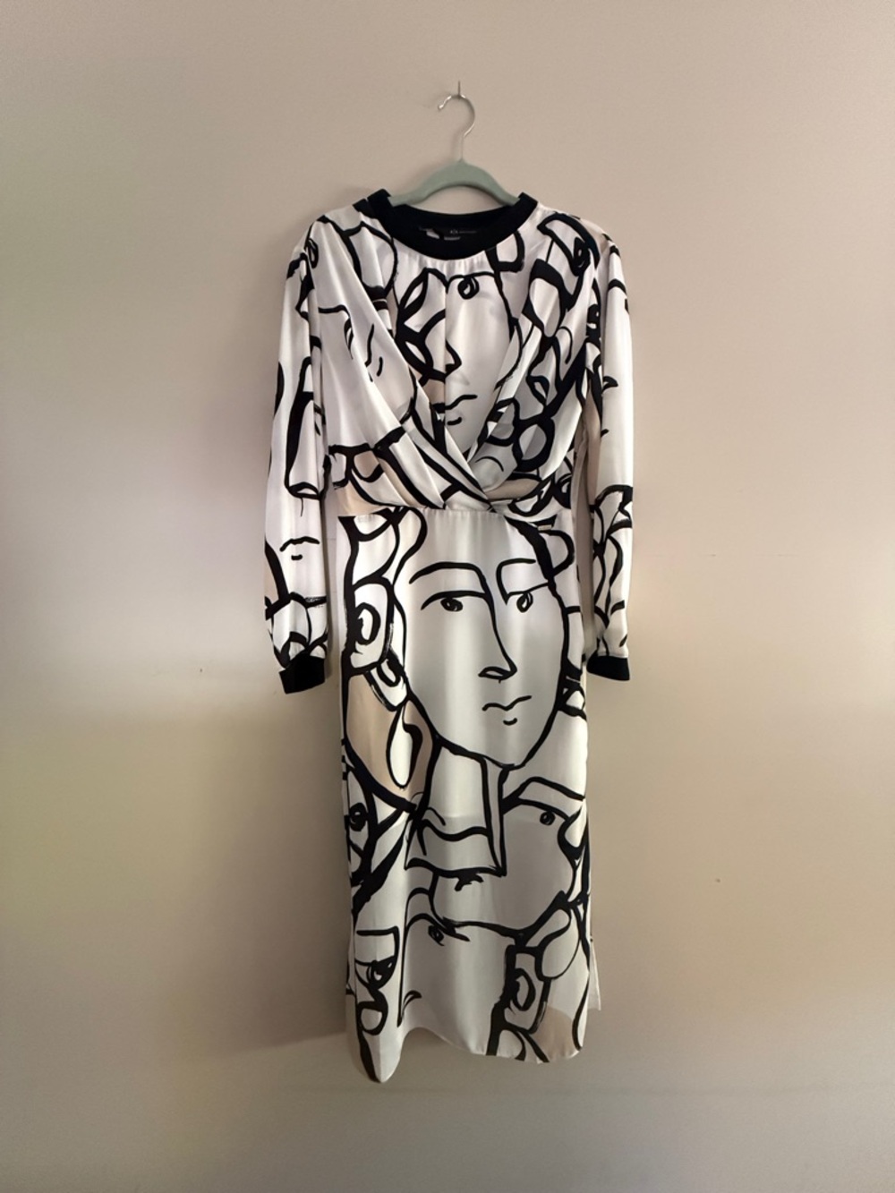Armani Exchange Silk Blend Face Print Dress – Rare Statement Piece, Size 6 - Picture 2 of 13